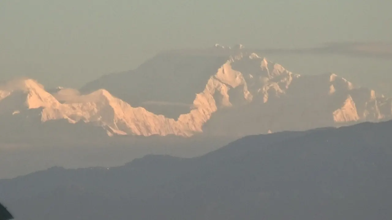  প্রকাশ : ০২ মে ২০২৫ 