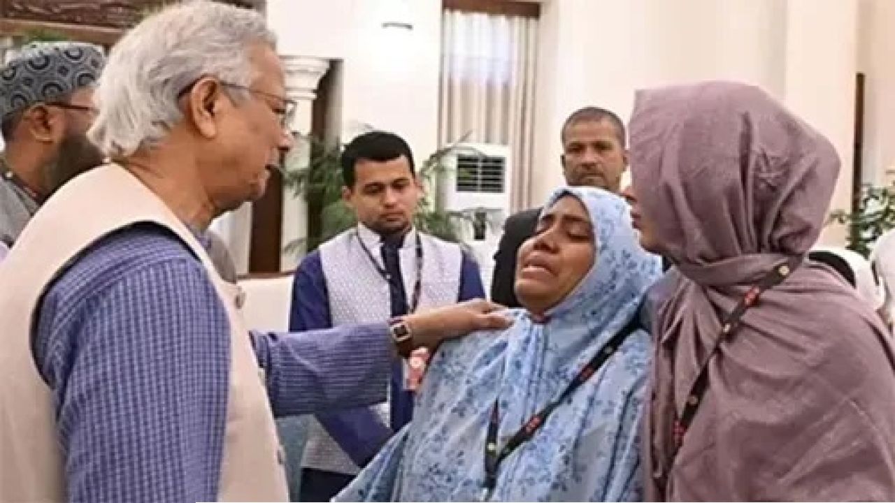 ফ্ল্যাটের চাবি পেল হাদির পরিবার