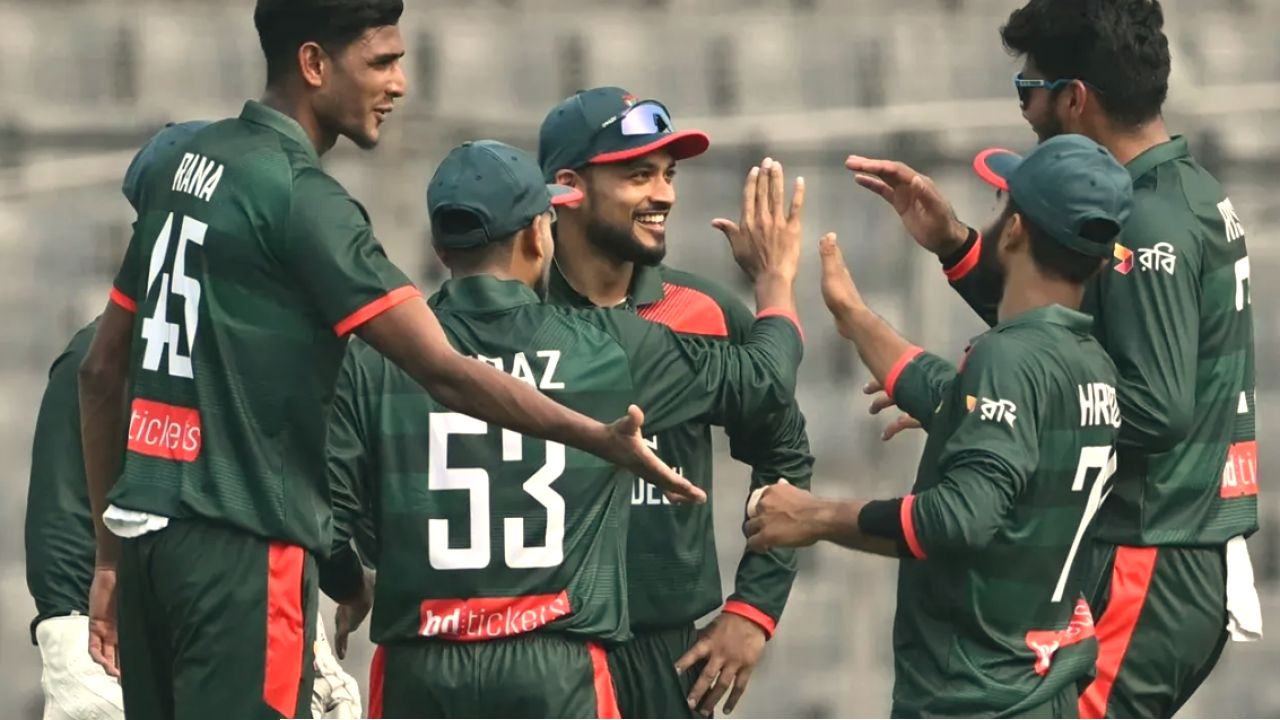 পাকিস্তানের আত্মসমর্পণ মিরপুরে