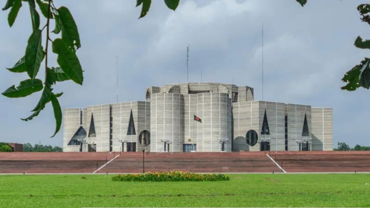 ত্রয়োদশ সংসদের প্রথম অধিবেশন