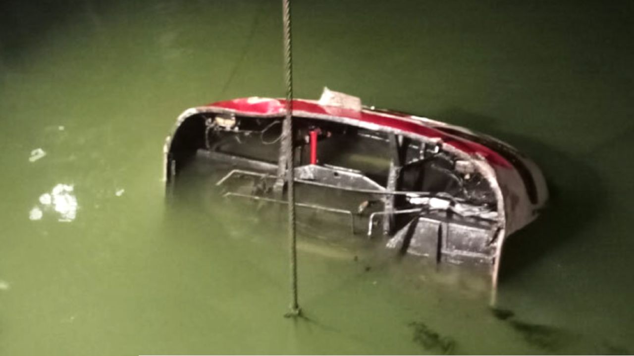 বাসডুবিতে ২৬ লাশ উদ্ধার