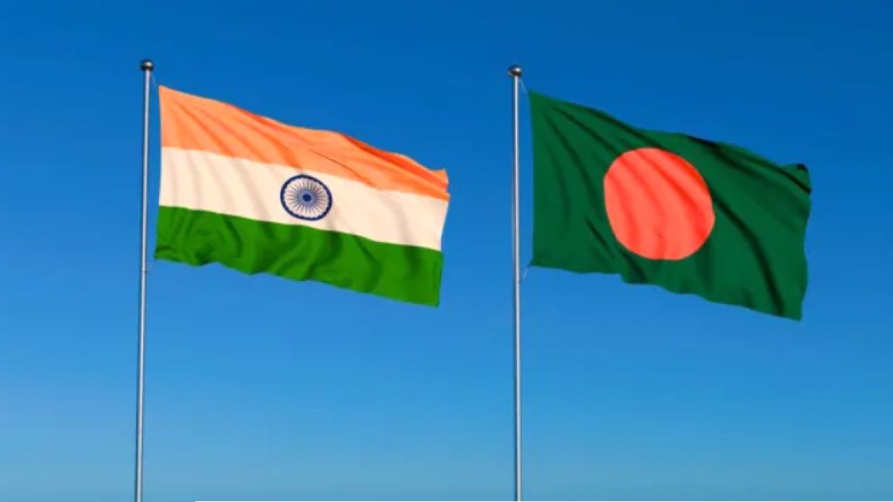 ‘দিল্লি না ঢাকা’ নীতি বদলাচ্ছে