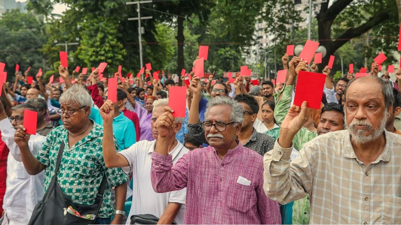 ‘ক্ষমতার স্বার্থে সর্বনাশী মার্কিন চুক্তি’